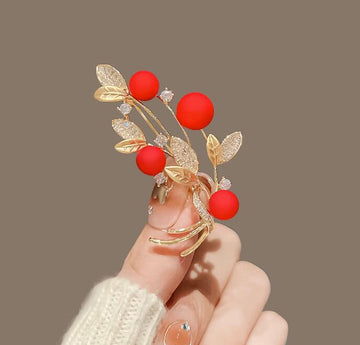 XSB159 - Golden Floral Saree Brooch